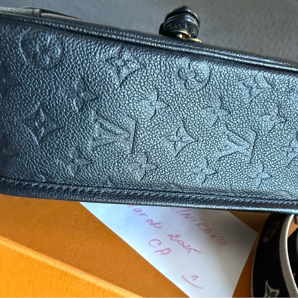 Louis Vuitton Diana bag - Picture 8 of 14